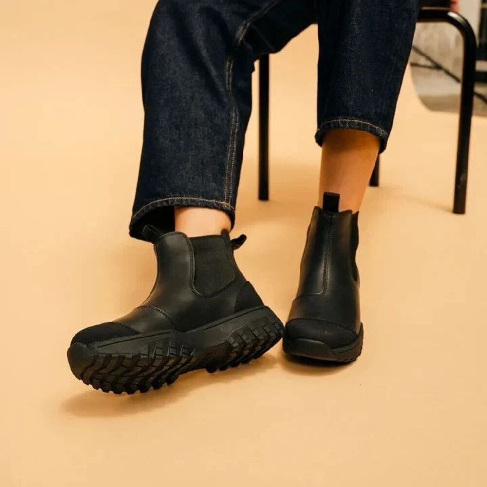 Woden Magda Track Waterproof Women's BLACK Boots Sz 5.5 (EU 37)